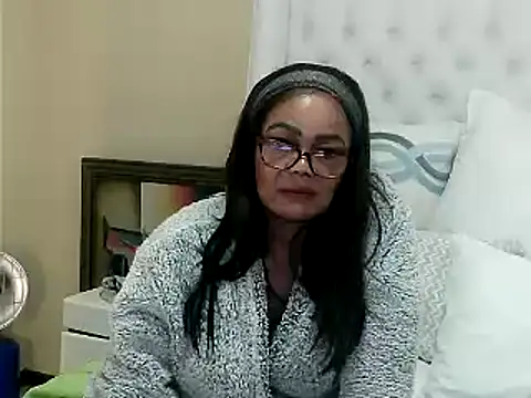 Carocurvy online show from March 19, 2025, 7:51 am
