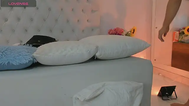 brithany rousee online show from November 4, 2025, 2:10 pm