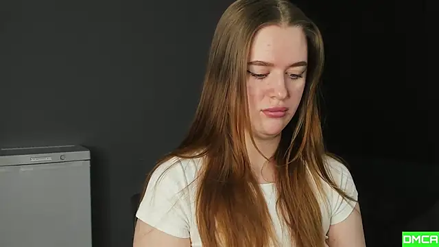 Pinku kitsune online show from December 20, 2025, 12:35 am