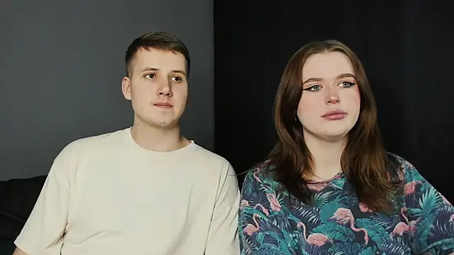 Pinku kitsune online show from March 21, 2025, 9:01 pm