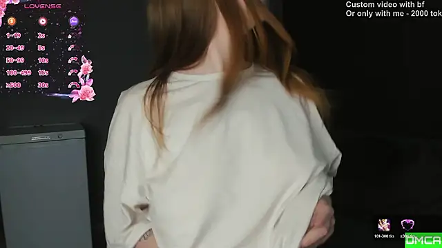 Pinku kitsune online show from February 26, 2026, 5:51 am