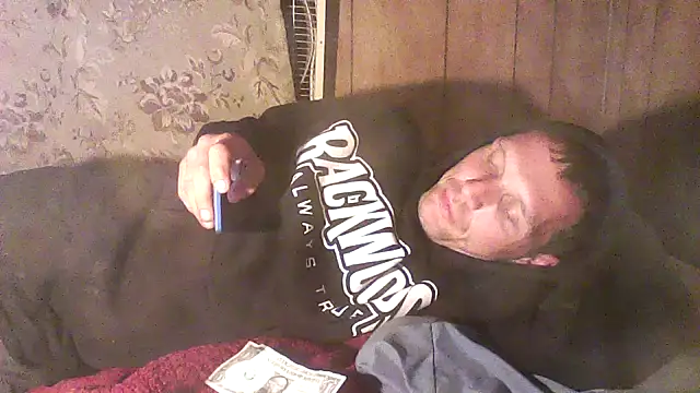 Snapshot of luke_thighwalker2469 chatting on April 23, 2026, 3:57 am luke thighwalker2469 online show from April 23, 2026, 3:57 am