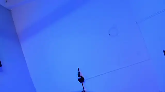 Snapshot of ALICEPOIXXXON chatting on October 11, 2025, 10:00 pm ALICEPOIXXXON online show from October 11, 2025, 10:00 pm