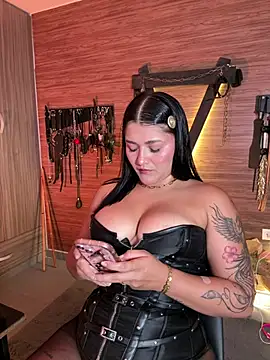 Snapshot of yey_bdsm chatting on July 15, 2026, 3:41 pm yey bdsm online show from July 15, 2026, 3:41 pm