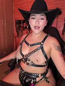 Snapshot of yey_bdsm chatting on July 17, 2026, 5:10 pm yey bdsm online show from July 17, 2026, 5:10 pm