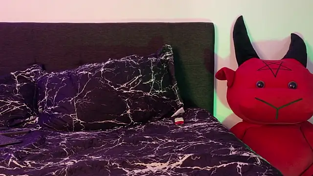 BambiiQueen online show from March 9, 2026, 3:26 pm