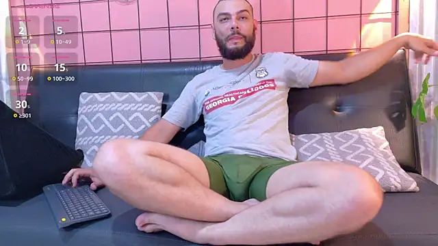 Snapshot of antony_bigdick_ chatting on April 24, 2026, 7:27 pm antony bigdick online show from April 24, 2026, 7:27 pm