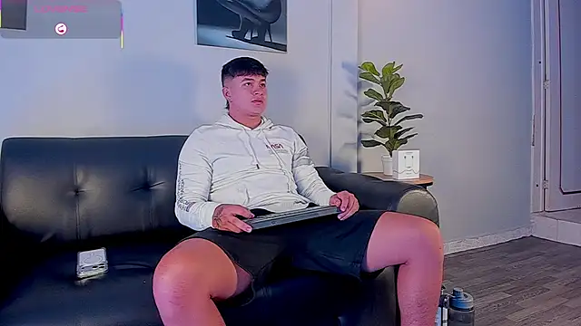 Cristopher strong online show from March 24, 2026, 2:28 pm