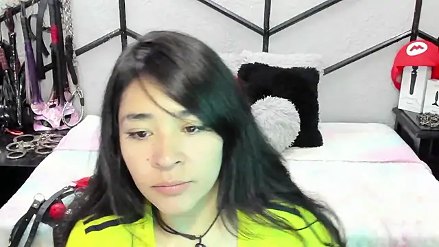 AlanaLuck online show from January 13, 2026, 6:34 pm