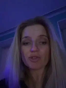 Snapshot of AlisonXCristal chatting on March 12, 2026, 8:02 pm AlisonXCristal online show from March 12, 2026, 8:02 pm