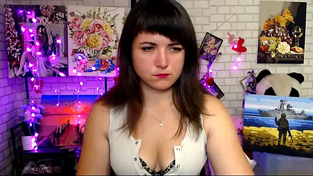 Snapshot of Darina_M_ chatting on September 24, 2025, 4:30 am Darina M online show from September 24, 2025, 4:30 am