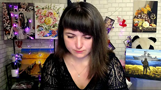 Snapshot of Darina_M_ chatting on October 1, 2025, 4:28 am Darina M online show from October 1, 2025, 4:28 am