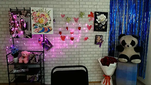 Snapshot of Darina_M_ chatting on February 23, 2025, 12:05 pm Darina M online show from February 23, 2025, 12:05 pm