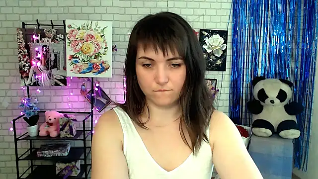 Snapshot of Darina_M_ chatting on March 18, 2025, 11:44 am Darina M online show from March 18, 2025, 11:44 am