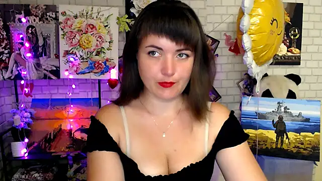 Snapshot of Darina_M_ chatting on September 9, 2025, 4:33 am Darina M online show from September 9, 2025, 4:33 am