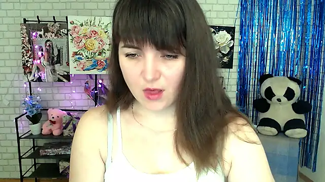 Snapshot of Darina_M_ chatting on March 4, 2025, 5:32 am Darina M online show from March 4, 2025, 5:32 am