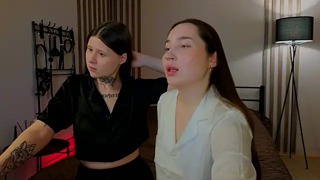 Snapshot of domDani_subMay chatting on March 15, 2025, 10:46 am domDani subMay online show from March 15, 2025, 10:46 am