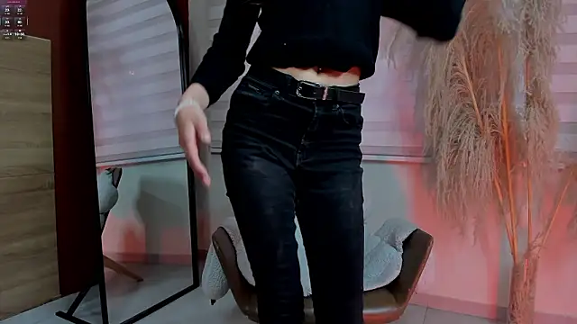 luna willians online show from March 22, 2026, 2:29 pm