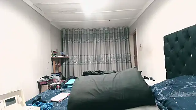 Indianmayaxoxo online show from December 5, 2025, 7:01 pm