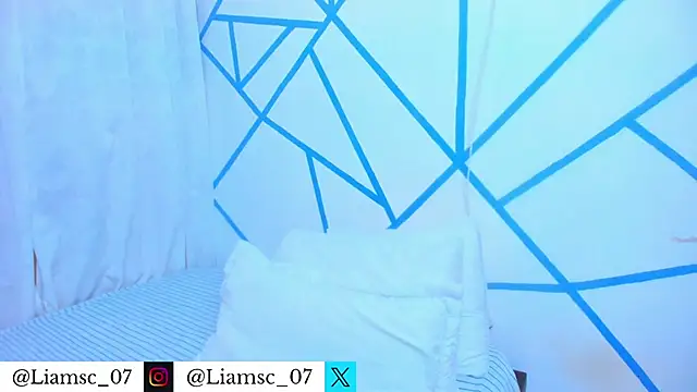 liam scott77 online show from November 12, 2025, 9:07 pm