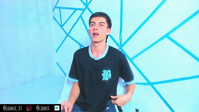 liam scott77 online show from October 11, 2025, 8:21 pm