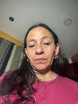 Freya Artemisa online show from April 4, 2026, 8:37 pm