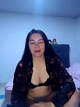 renata hot1 online show from November 9, 2025, 12:36 am