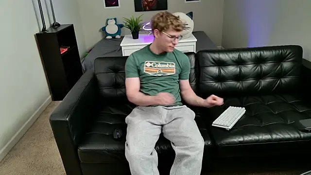 BlueEyedTallGuy94 online show from January 18, 2026, 9:07 pm