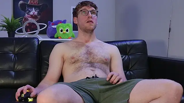 BlueEyedTallGuy94 online show from October 21, 2025, 2:44 am