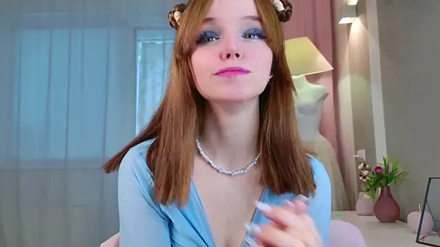 b4by LoL1 online show from October 11, 2025, 6:58 am