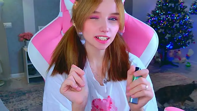 b4by LoL1 online show from December 19, 2025, 11:23 am