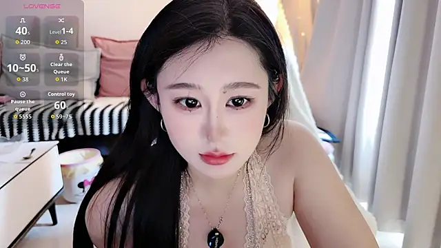 QQ-tutu online show from March 20, 2026, 12:55 am