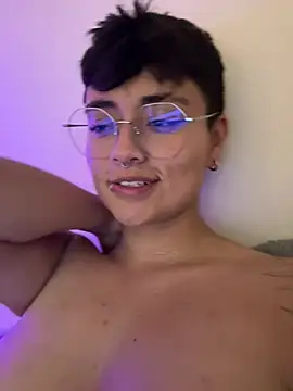 Ashley Chriss online show from February 23, 2025, 8:22 pm