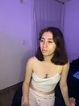 Catyloves online show from February 5, 2025, 4:16 am