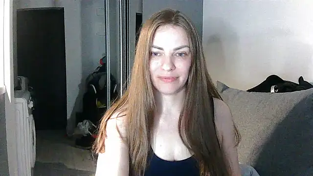 AnnaDiamond1 online show from July 8, 2026, 9:48 pm