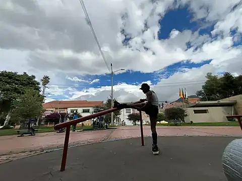 Siriss boyrag online show from February 20, 2026, 8:55 pm