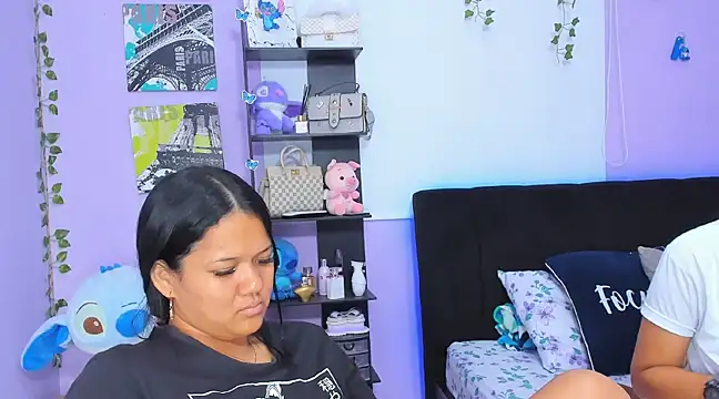 sara mendez2 online show from February 26, 2025, 7:32 pm