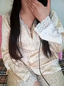 Liyan- online show from March 3, 2025, 10:10 pm