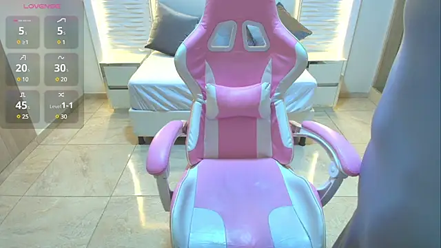 Snapshot of Aida_farhat chatting on February 25, 2025, 12:05 pm Aida farhat online show from February 25, 2025, 12:05 pm