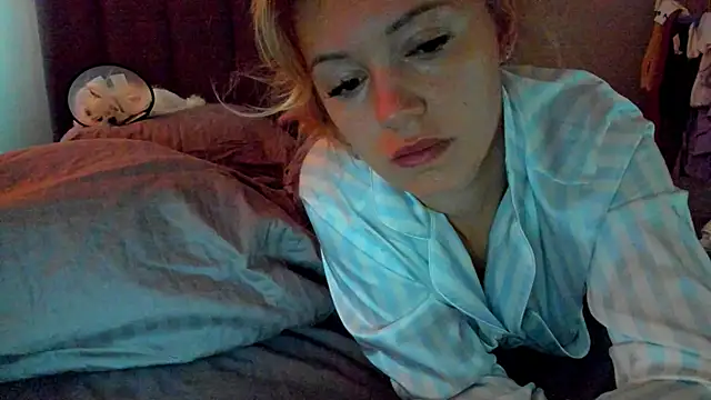 foxy blond online show from May 21, 2026, 2:53 am