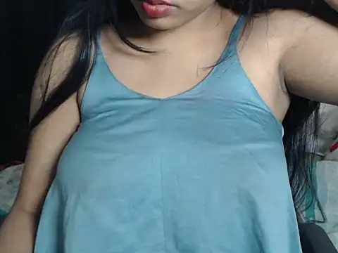 Snapshot of DevilErin chatting on January 3, 2025, 9:26 pm DevilErin online show from January 3, 2025, 9:26 pm