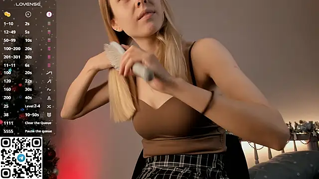 tyty piupiu online show from February 6, 2026, 6:15 pm