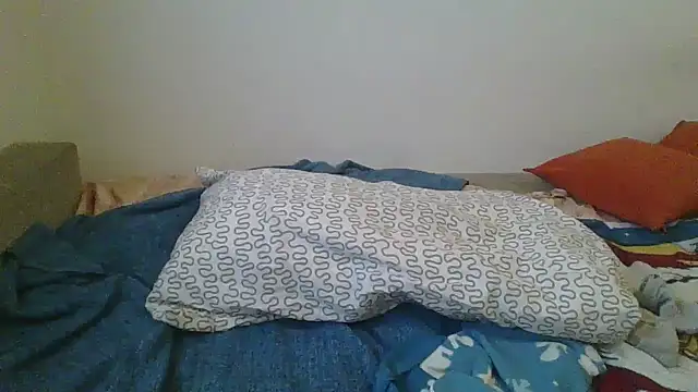 Snapshot of hairygirl80 chatting on October 17, 2025, 11:34 am hairygirl80 online show from October 17, 2025, 11:34 am