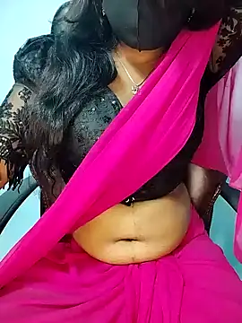 Snapshot of Sadika- chatting on December 23, 2024, 5:32 pm Sadika- online show from December 23, 2024, 5:32 pm