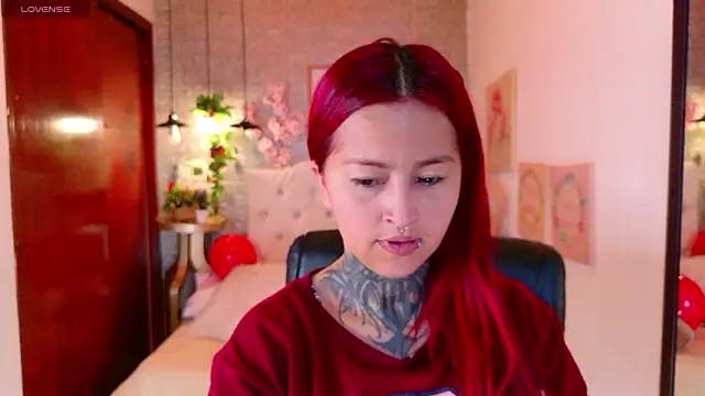 Snapshot of meghan_nill chatting on February 16, 2026, 3:05 am meghan nill online show from February 16, 2026, 3:05 am