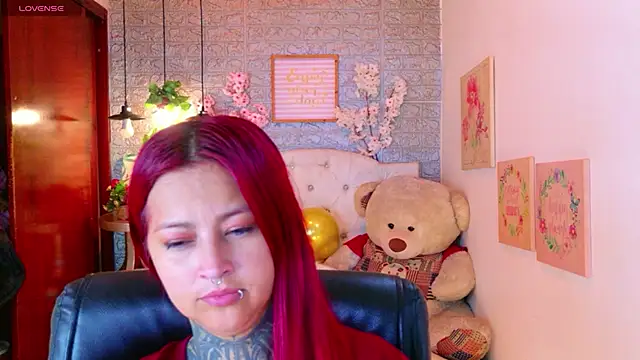 Snapshot of meghan_nill chatting on February 13, 2026, 3:06 am meghan nill online show from February 13, 2026, 3:06 am