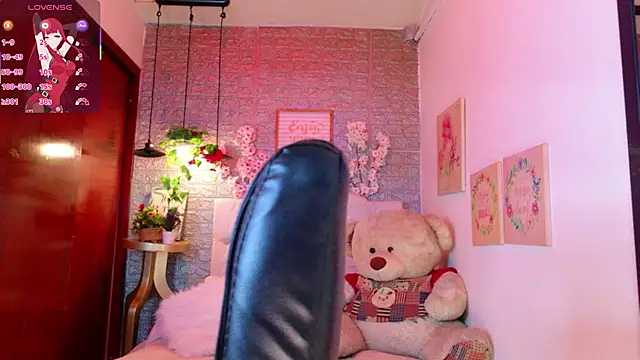 Snapshot of meghan_nill chatting on February 26, 2026, 3:06 am meghan nill online show from February 26, 2026, 3:06 am