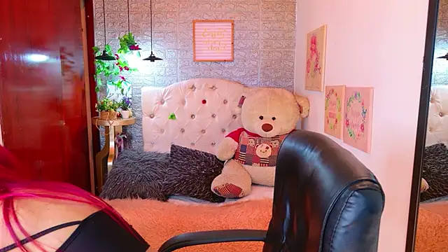 Snapshot of meghan_nill chatting on November 26, 2025, 2:55 am meghan nill online show from November 26, 2025, 2:55 am