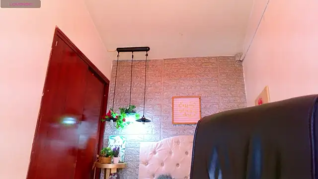 Snapshot of meghan_nill chatting on January 16, 2026, 2:48 am meghan nill online show from January 16, 2026, 2:48 am