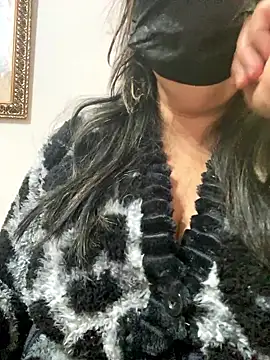 Jawahir-pretty-women online show from January 17, 2026, 8:51 am